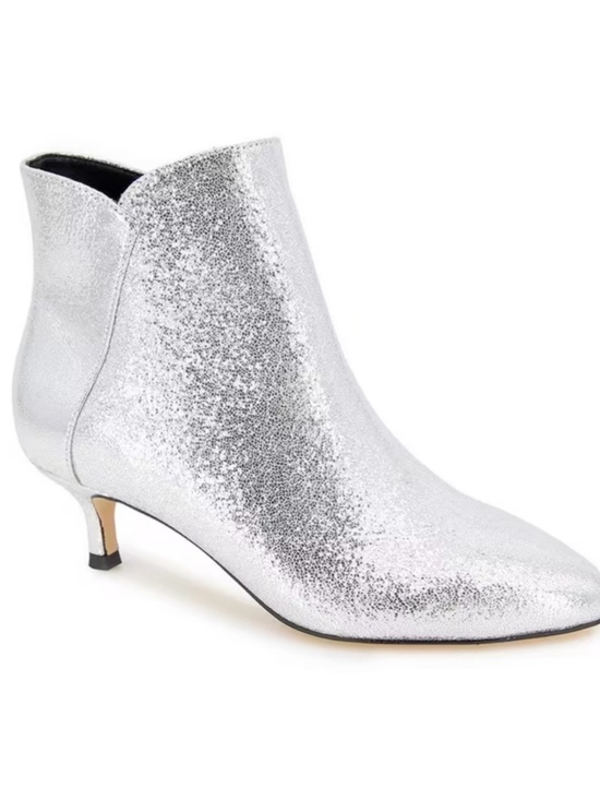 XOXO Shoes - XOXO Kyrie Silver Metallic Ankle Booties Size 6.5 New